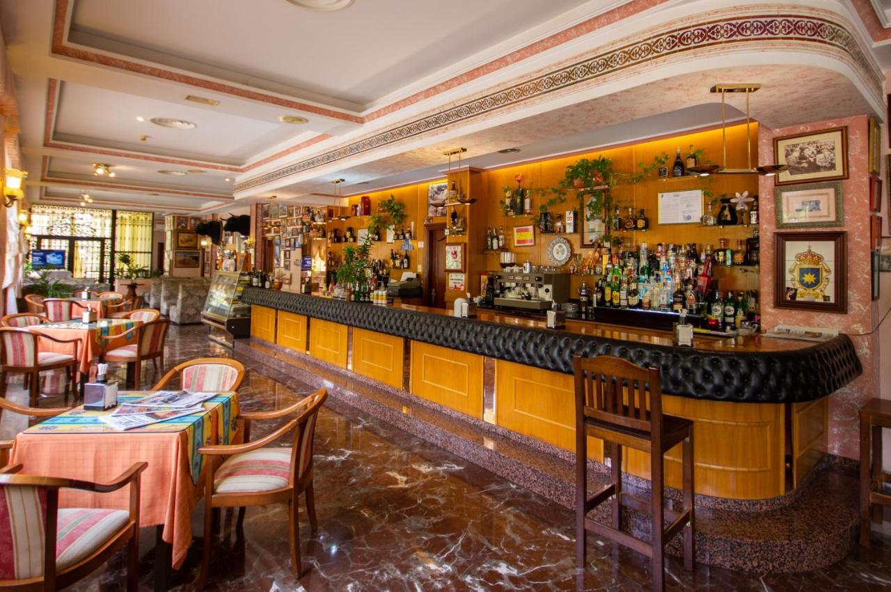 Hotel Hidalgo Martos Eksteriør bilde
