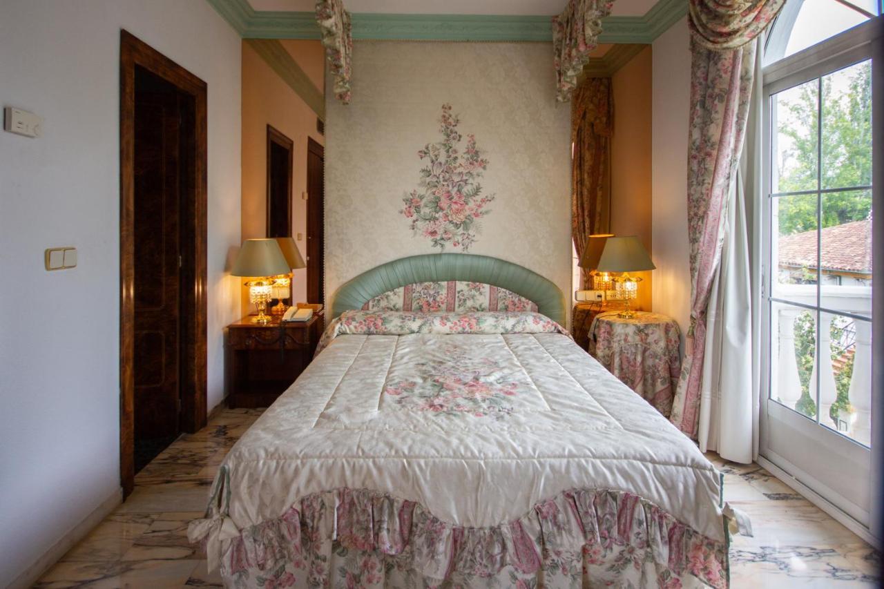 Hotel Hidalgo Martos Eksteriør bilde
