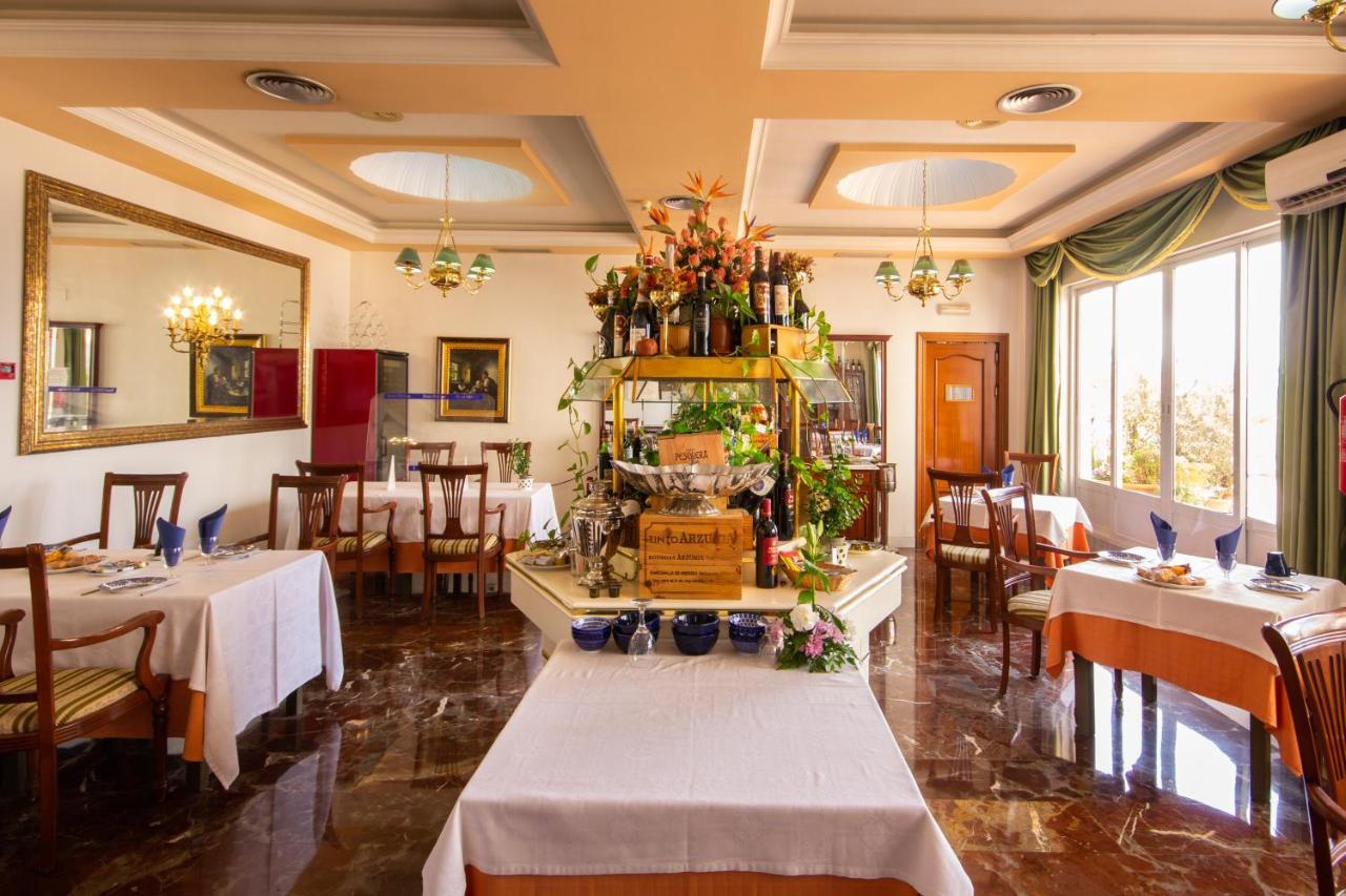 Hotel Hidalgo Martos Eksteriør bilde